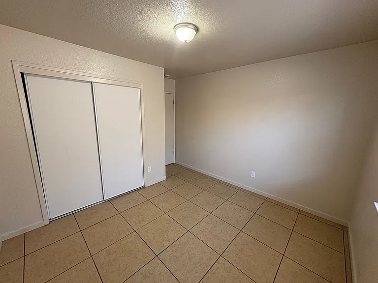 869 Belmont St — Photo 18