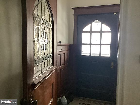 2nd image of 614 Wynnewood Rd