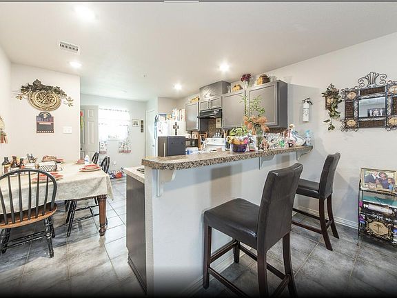 4th image of 1318 Avenue A