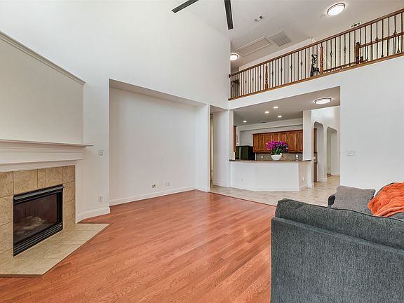 5th image of 1066 Bayfield Dr