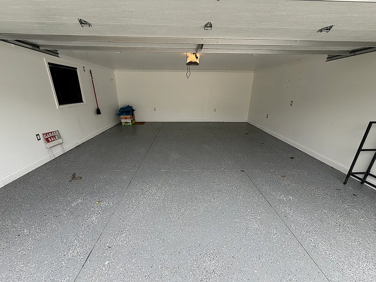 23133 Park St — Photo 14