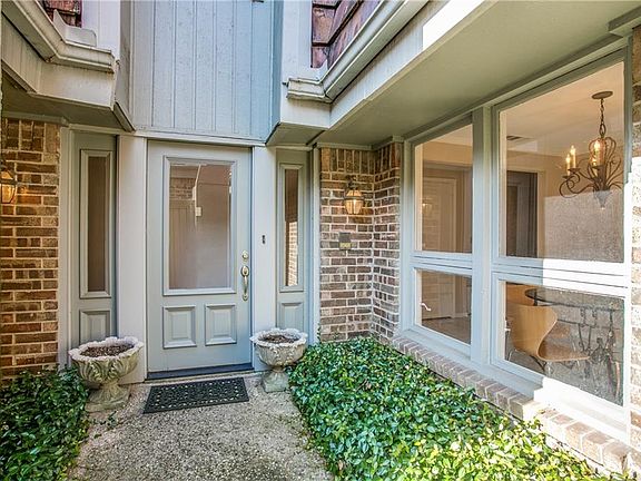 4th image of 9317 Esplanade Dr