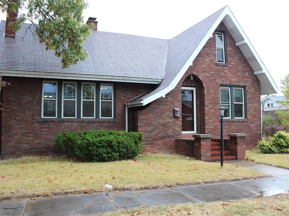 1st image of 615 Halloran Ave