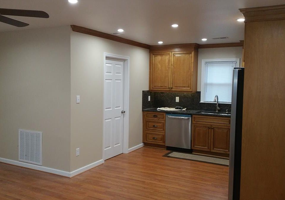 1st image of 210 Mona Dr