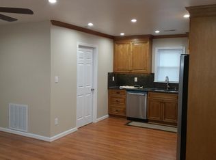210 Mona Dr, Newport News, VA 23608