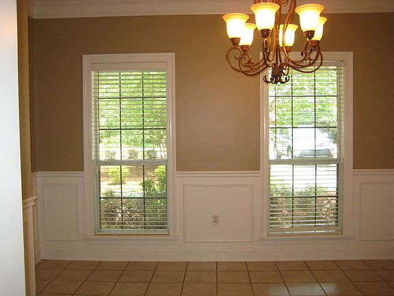 5th image of 7 Troon Cir