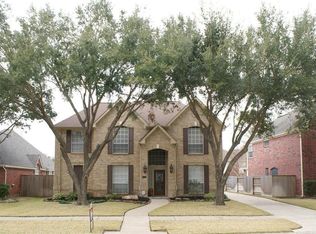 7011 Hearthside Dr, Sugar Land, TX 77479