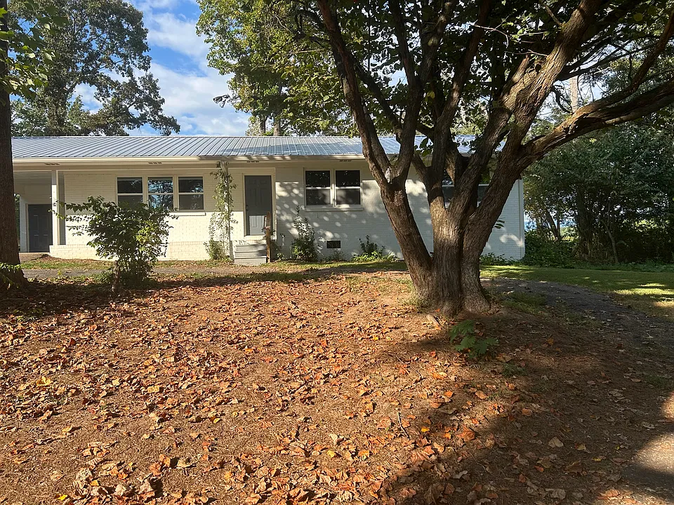 34 Robin Rd
