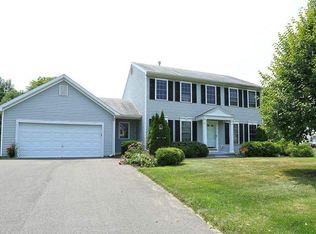 5 Briar Ridge Pl, Selkirk, NY 12158