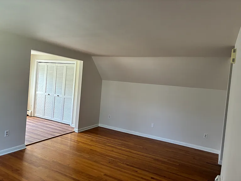 61 Phillips Rd — Photo 9