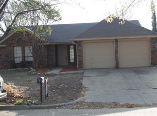 4747 Cornflower Dr, Arlington, TX 76018