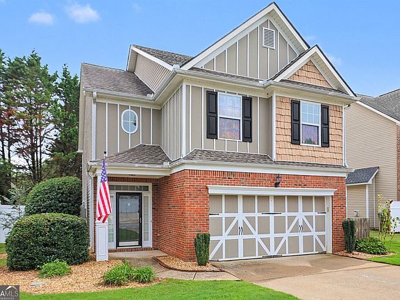 2nd image of 211 Meadow Run
