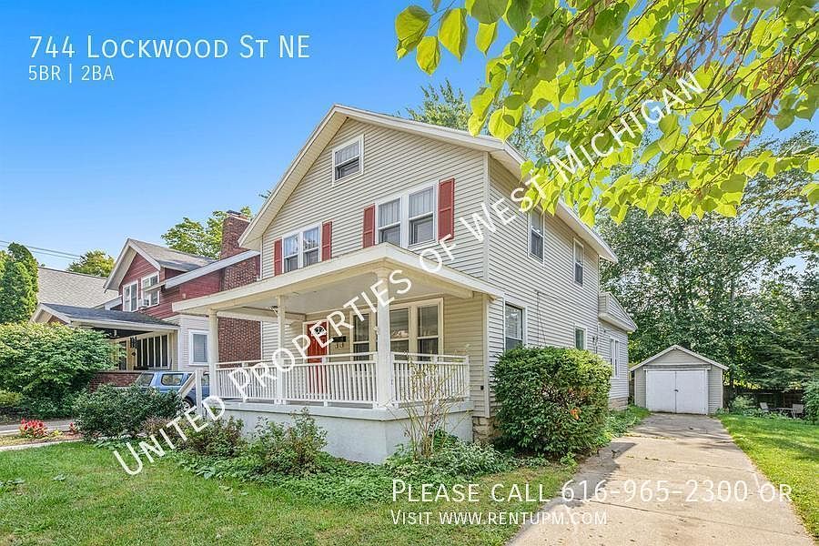 1st image of 744 Lockwood St NE