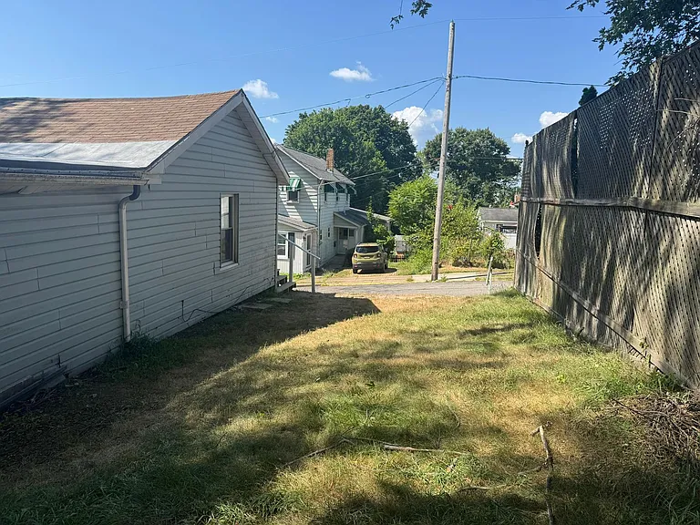 291 Maryland Ave — Photo 7