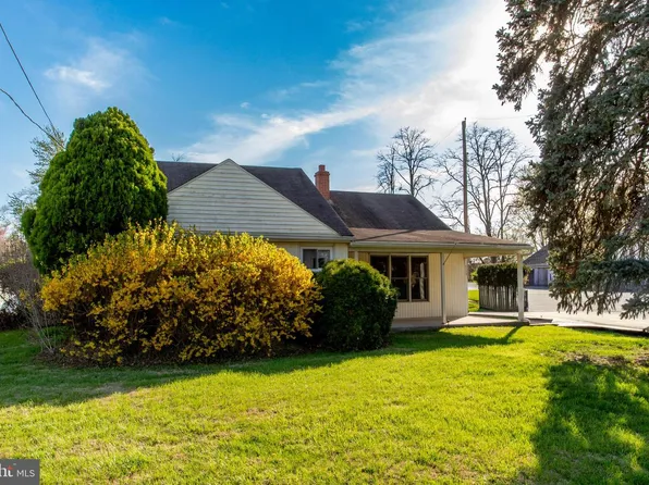 2114 Chestnut Ave, Norristown, PA 19403