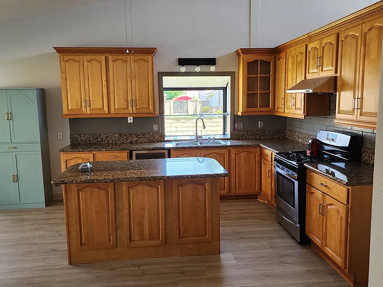 3830 Daisy Dr — Photo 7