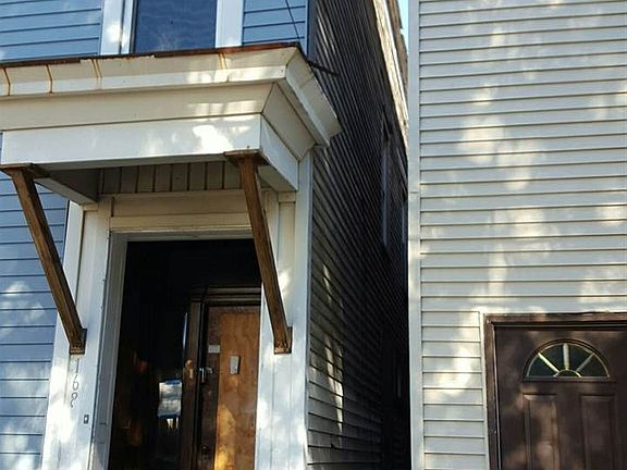 3rd image of 168 Congress St