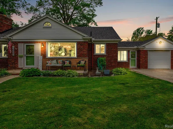1666 22nd St, Wyandotte, MI 48192