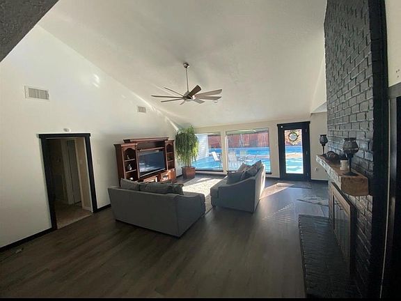 3rd image of 11603 Pebbleton Dr