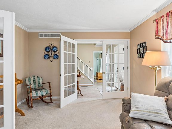 5th image of 6400 Roth Ridge Dr