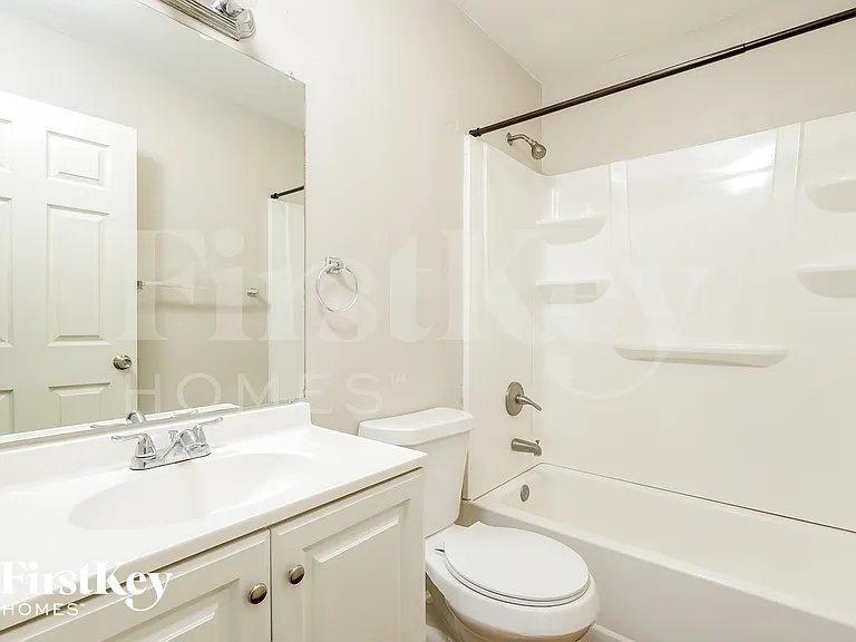 6127 Bright Valley Dr — Photo 13