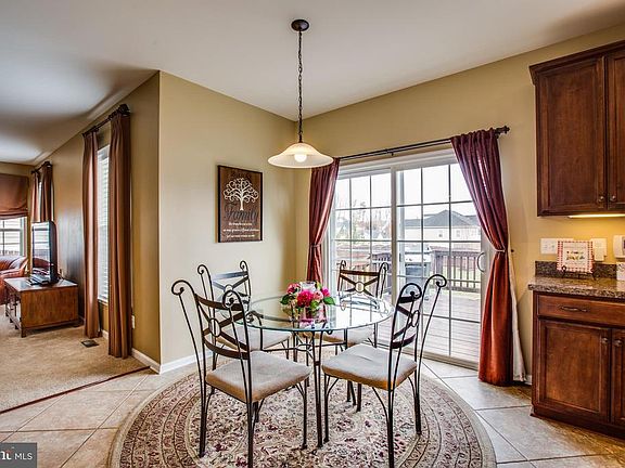 Extended Breakfast Nook Opens to Deck