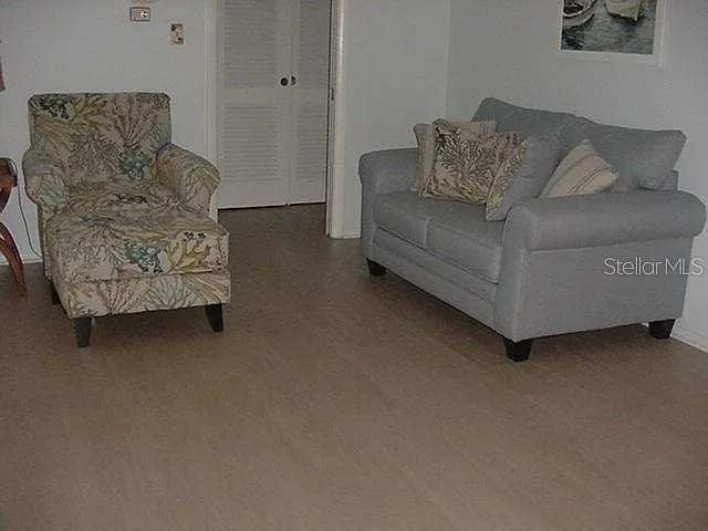 533 Circlewood Dr — Photo 7