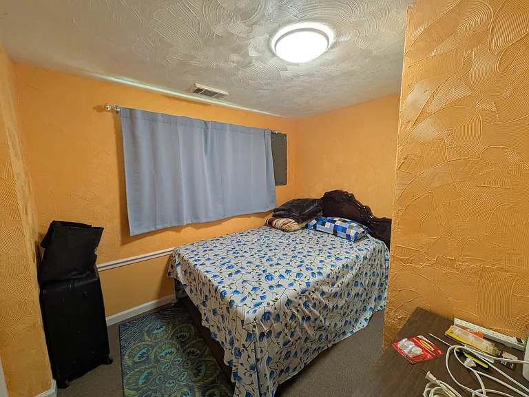 8121 Crabapple Ln — Photo 14