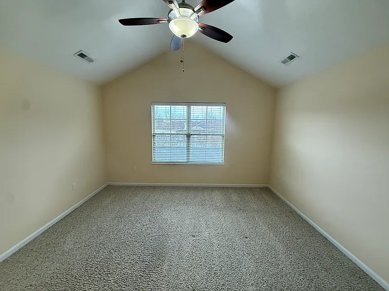 9335 Elizabeth Ln — Photo 10