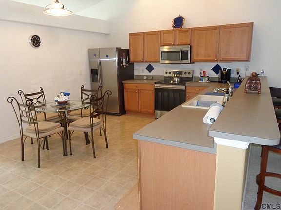 5th image of 7 Eastmoor Ln