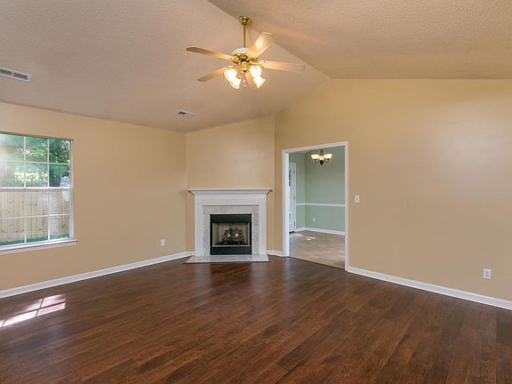 4th image of 13 Bartles Dr