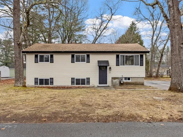 17 York Ave, Westford, MA 01886