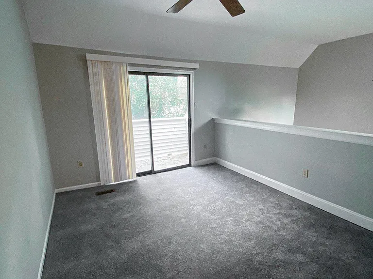 60 Summit Ct — Photo 12