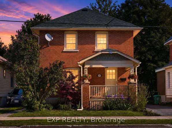 498 McDonnel St, Peterborough, ON K9H 2X8
