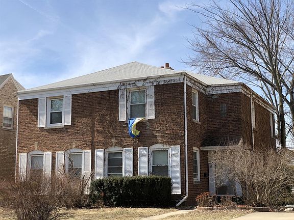 3rd image of 6714 N Drake Ave