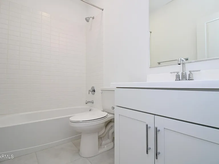 7869 N 80th Ave — Photo 3