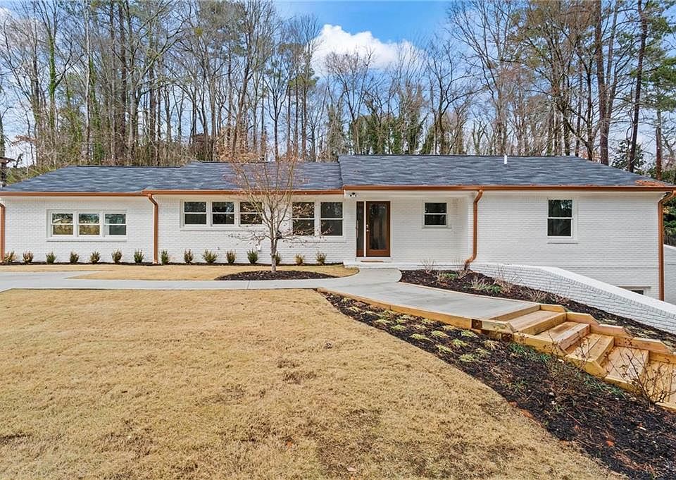 1st image of 670 Riverside Rd