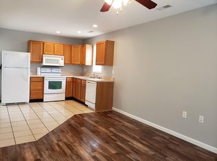 1703 Pleasant St #B, Hannibal, MO 63401
