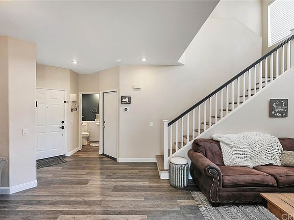 2nd image of 30329 Marigold Cir