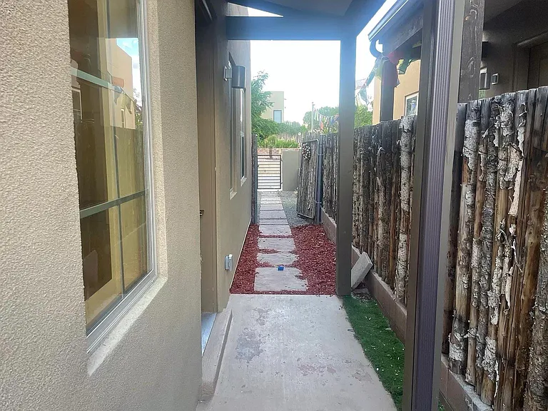 4 Flower Garland Rd — Photo 11