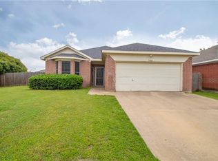 7208 Park Creek Cir E, Fort Worth, TX 76137
