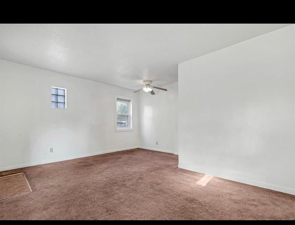 1st image of 1944 Park Ln
