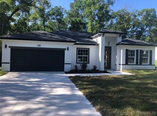 138 W Reef Ln, Citrus Springs, FL 34434