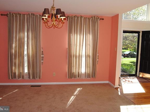 2nd image of 115 Newport Ln