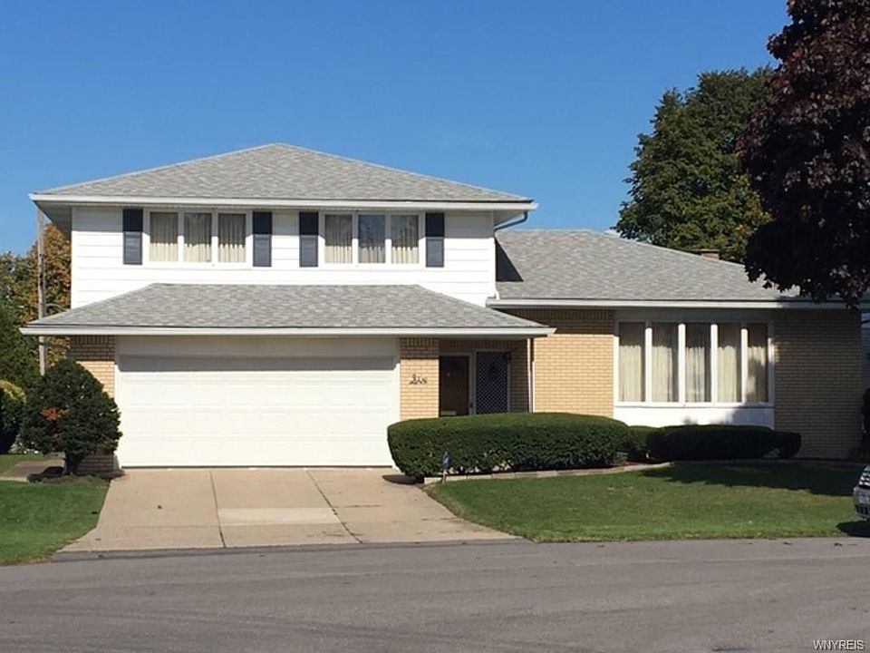 1st image of 6 Villa Moraine Dr