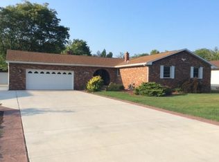 2702 Homeyer Rd, North Tonawanda, NY 14120