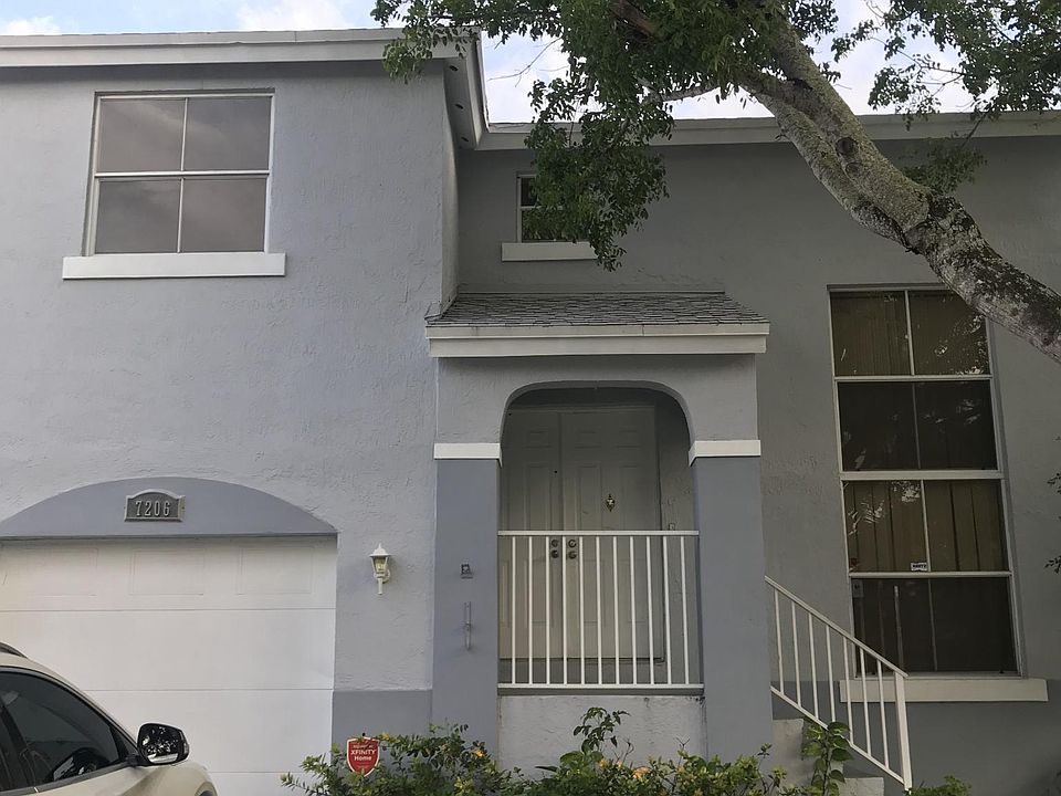 1st image of 7206 SW 44th Ct