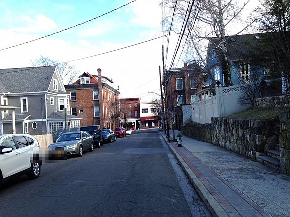 5th image of 13 John St