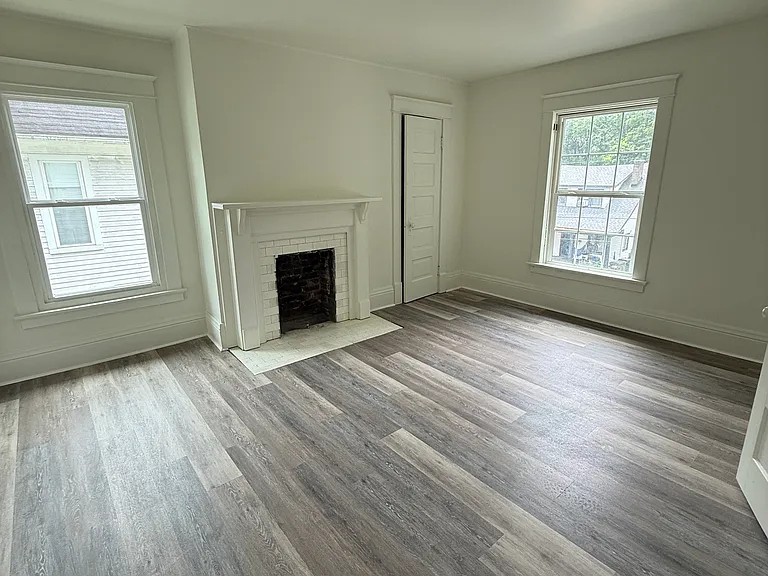 25 Samuels Ave — Photo 6