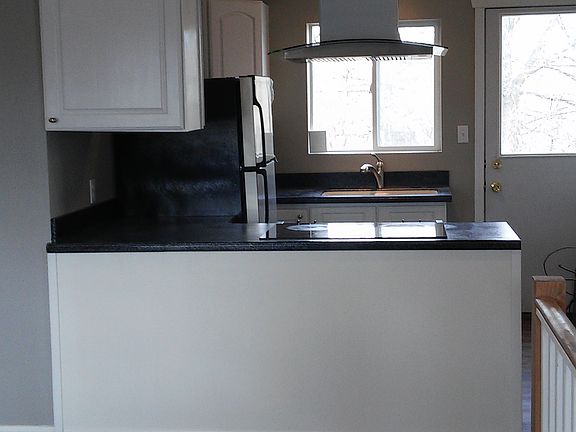 3rd image of 14509 E Heroy Ave